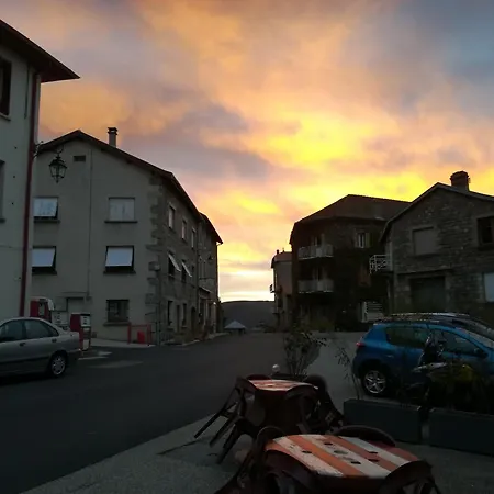 Le Relais De Bed and Breakfast Rochepaule