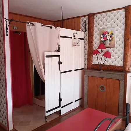 Le Relais De Bed & Breakfast Rochepaule