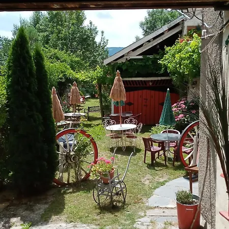 Le Relais De Bed & Breakfast Rochepaule